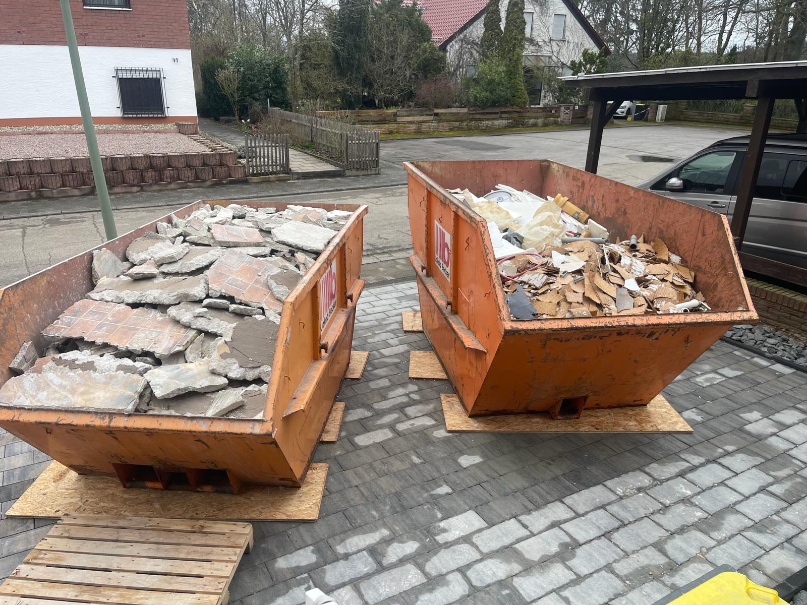 Abtransport von Abbruchmaterial nach Rückbauarbeiten in Kaiserslautern